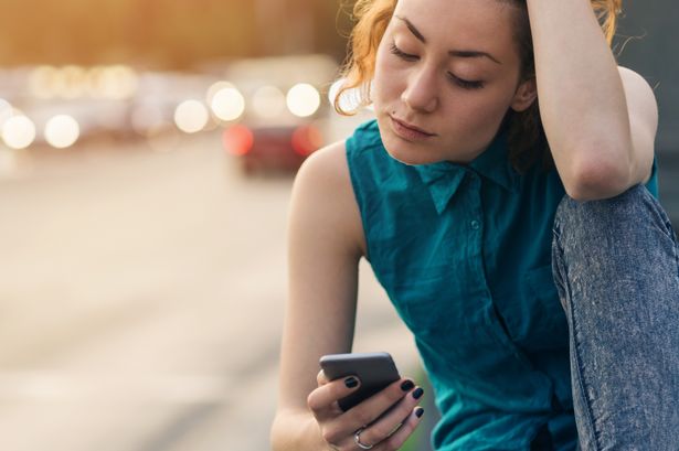 More than two hours of social media a day doubles your risk of feeling isolated