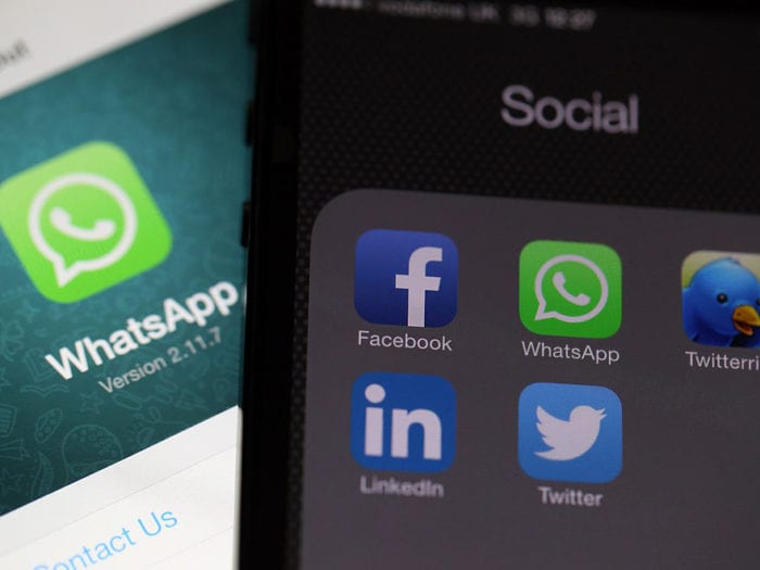 8 signs social media is f*cking with your mental health