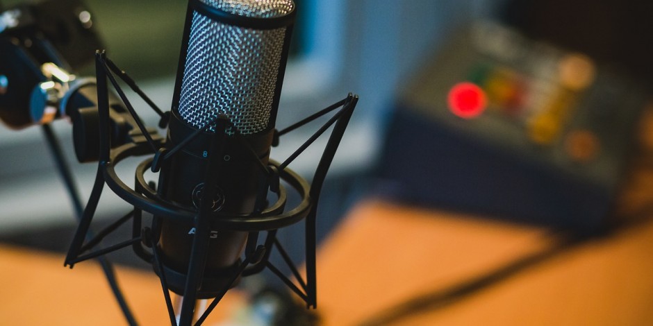 The IAB wants to make it easier to advertise on podcasts
