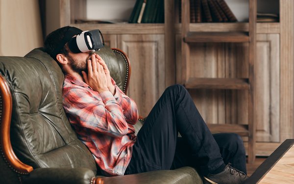 Consumers Moving To Watching TV On VR Headsets