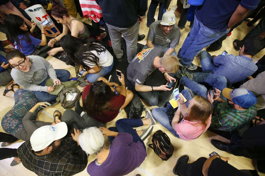 Smartphones are driving all growth in web traffic