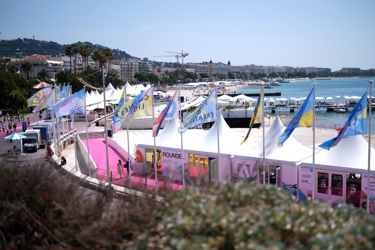In Sunny Cannes, Marketers Fret Over Dark Content Online