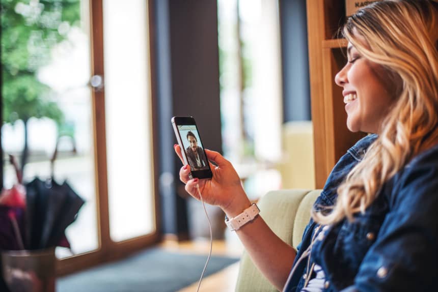 How to Stay Connected with People if You’re Stuck at Home