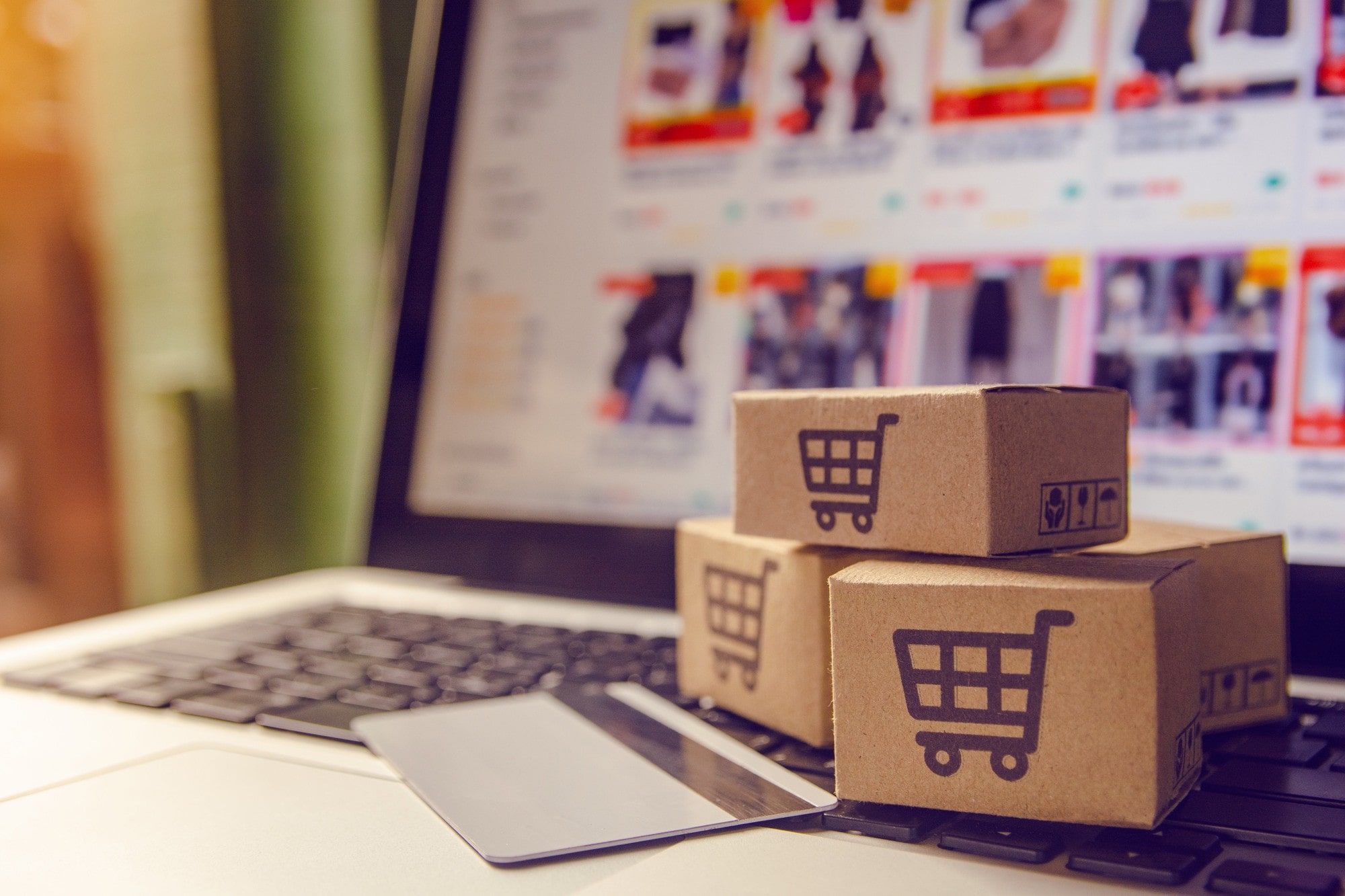 Why Facebook Has a Better Shot at E-Commerce This Time