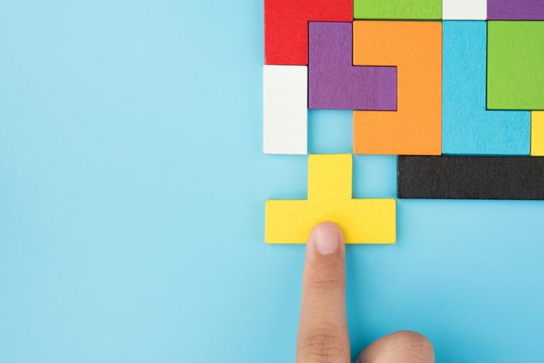 Why Your LinkedIn Is Not Attracting High-Paying Clients