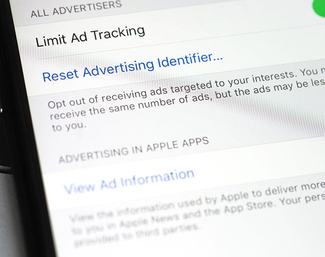You NEED To Disable These iOs Features Right Now, According To Tech Experts